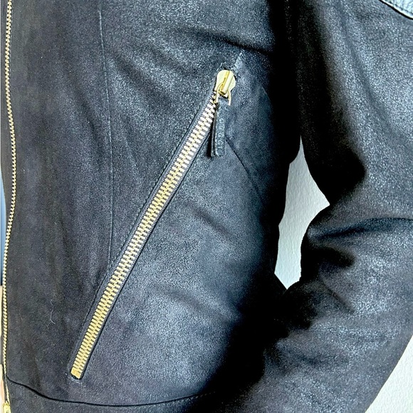 Gucci
Gucci Leather Jacket size 42 - Picture 3 of 8